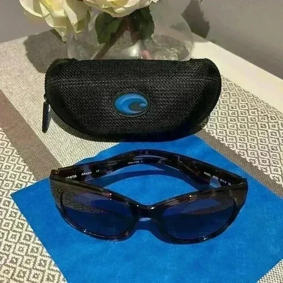 Costa Maya women’s sunglasses with case - Picture 5 of 8